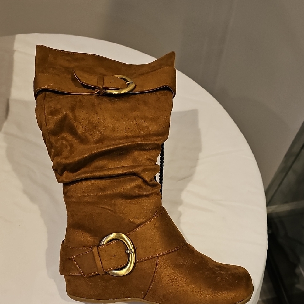 Elegant Tan Boots